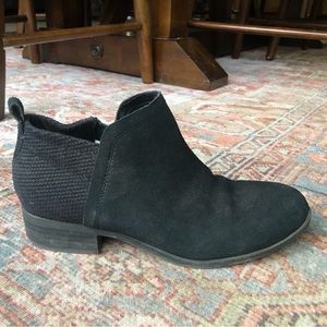 Toms black boots